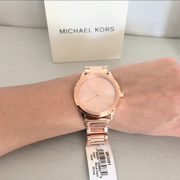 NWT authentic MK Hartman rose gold tone watch - Picture 5 of 6